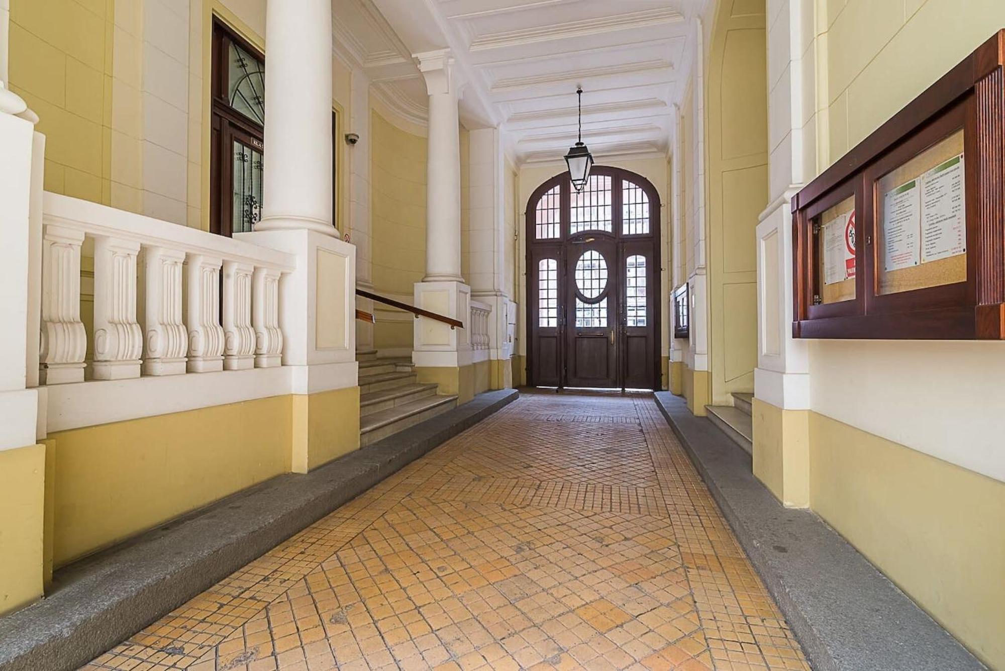 Rent Like Home - Hoza 39 Varsovia Exterior foto